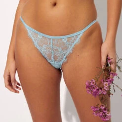 Tanga En Satin Et Dentelle Florale