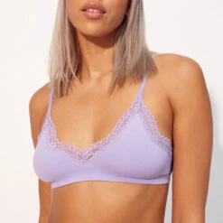Brassière à Bordures En Dentelle