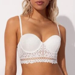 Bustier Ampli En Dentelle Avec Bretelles Amovibles