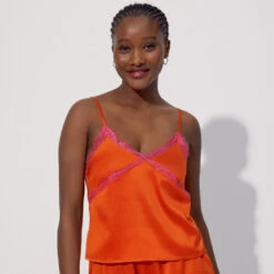 Top à Bretelles En Satin Et Dentelle