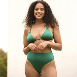 Tanga De Bain Taille Haute Et Jeux De Liens